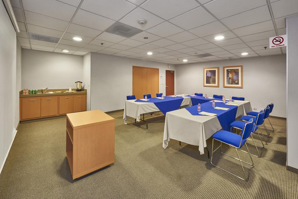 City Express By Marriott Monterrey Lindavista Guadalupe  Ngoại thất bức ảnh