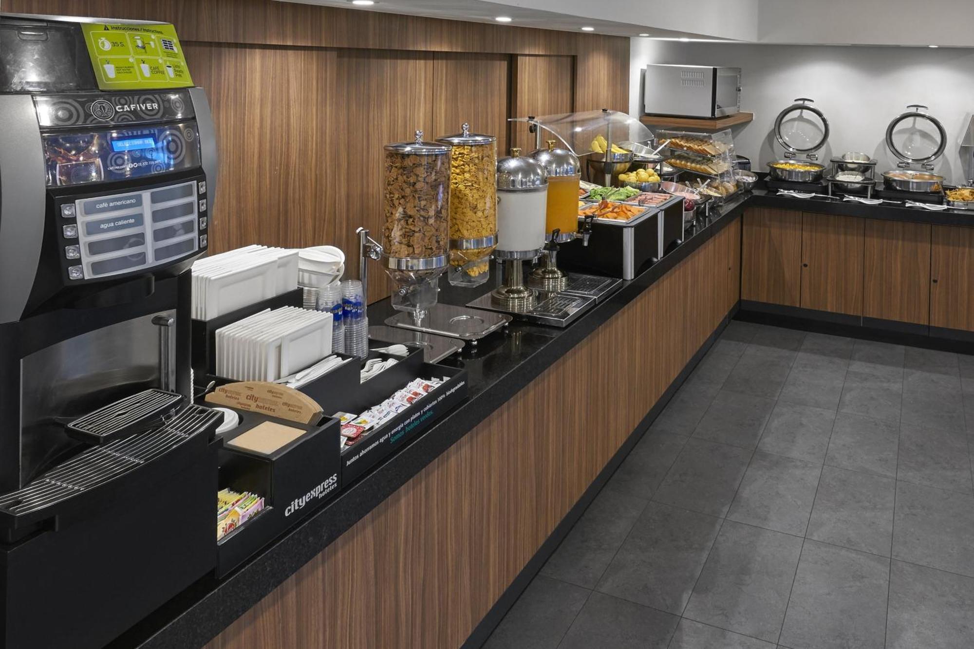 City Express By Marriott Monterrey Lindavista Guadalupe  Ngoại thất bức ảnh